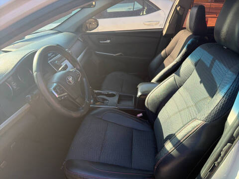 2015 Toyota Camry SE