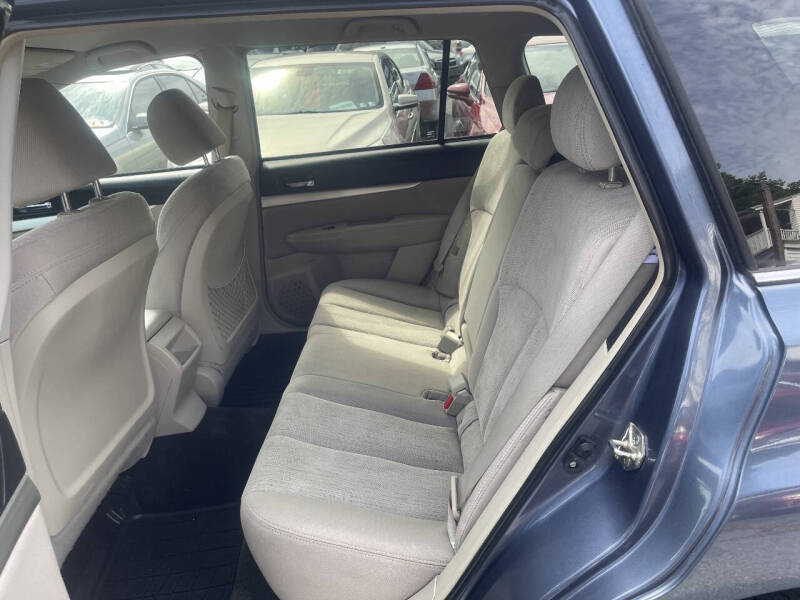 2013 Subaru Outback 2.5i Premium