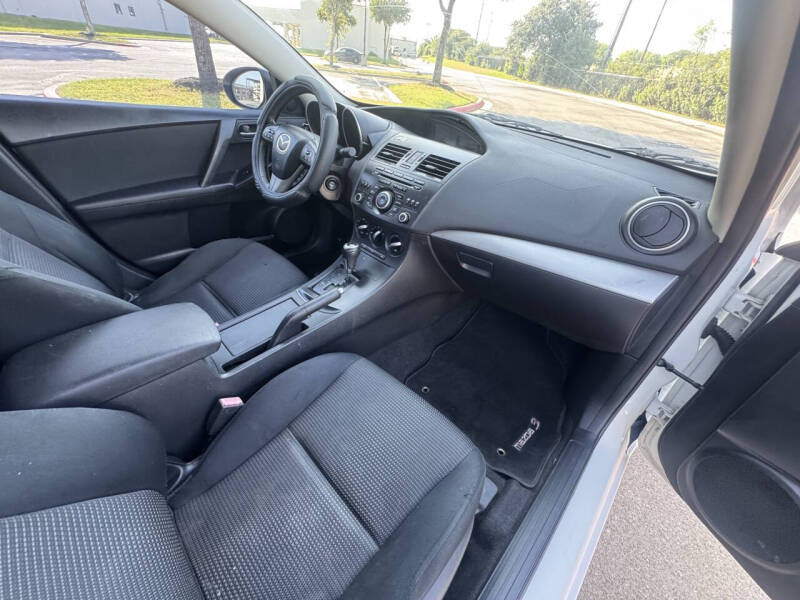 2012 Mazda MAZDA3 i Touring