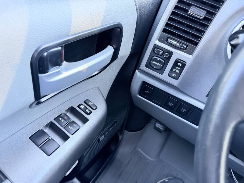 2011 Toyota Sequoia Limited