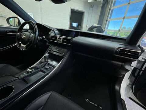 2020 Lexus IS 300
