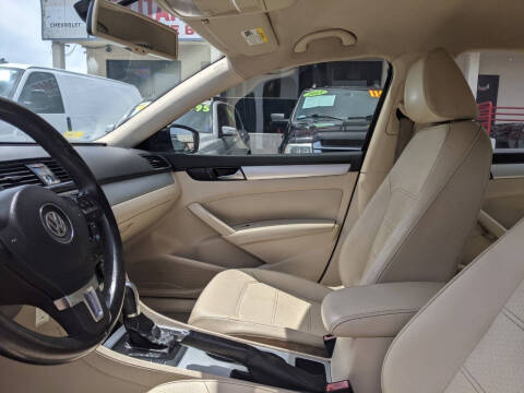 2013 Volkswagen Passat SE PZEV