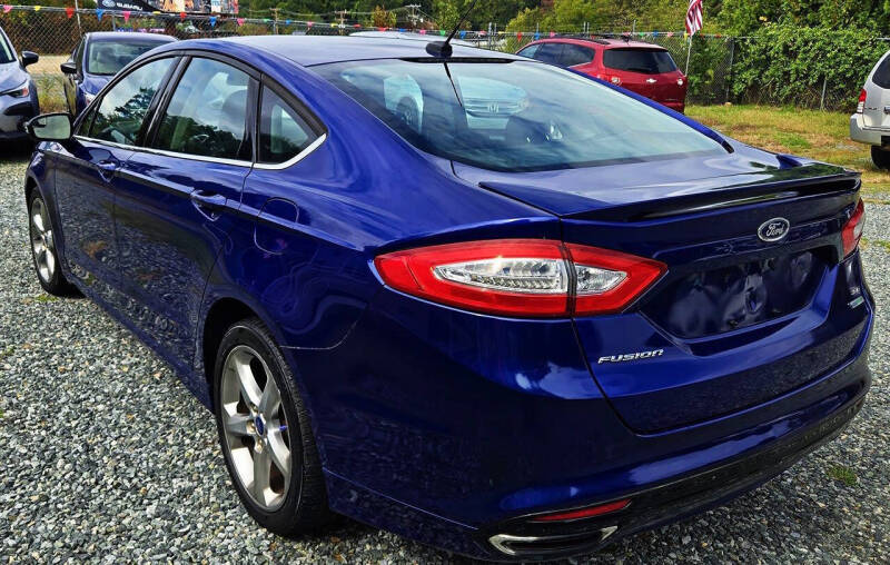 2014 Ford Fusion SE