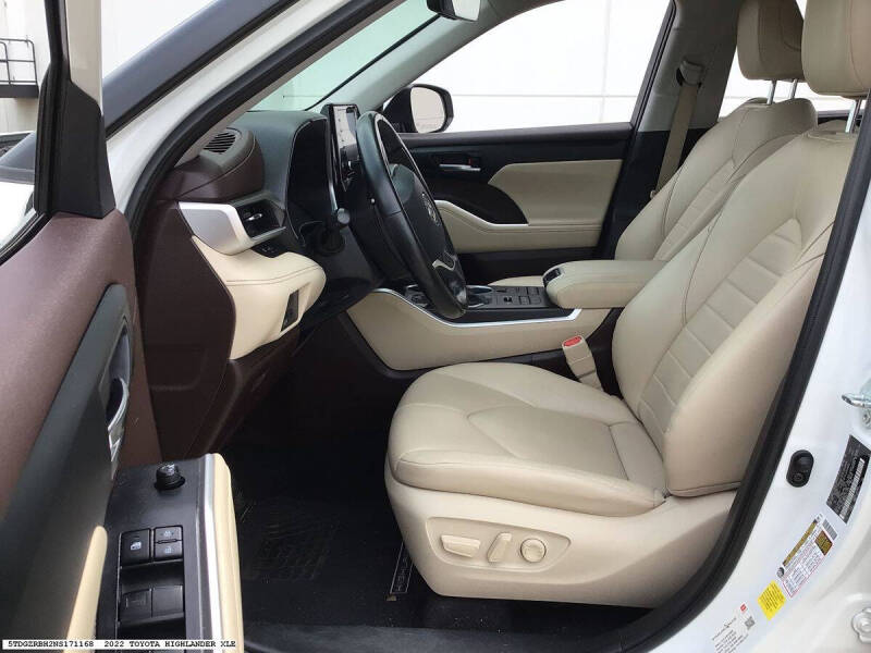 2022 Toyota Highlander XLE