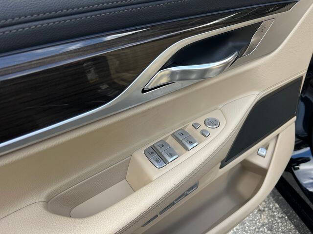 2018 BMW 7 Series 740i