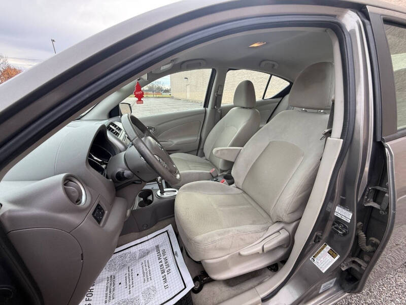 2016 Nissan Versa 1.6 S