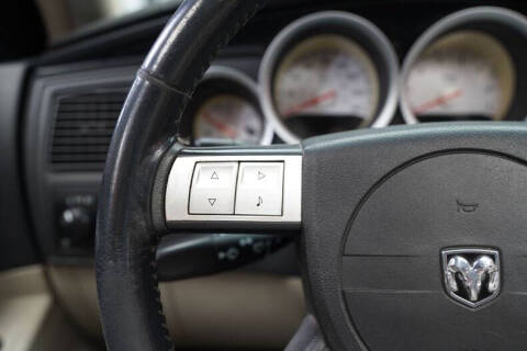 2005 Dodge Magnum RT