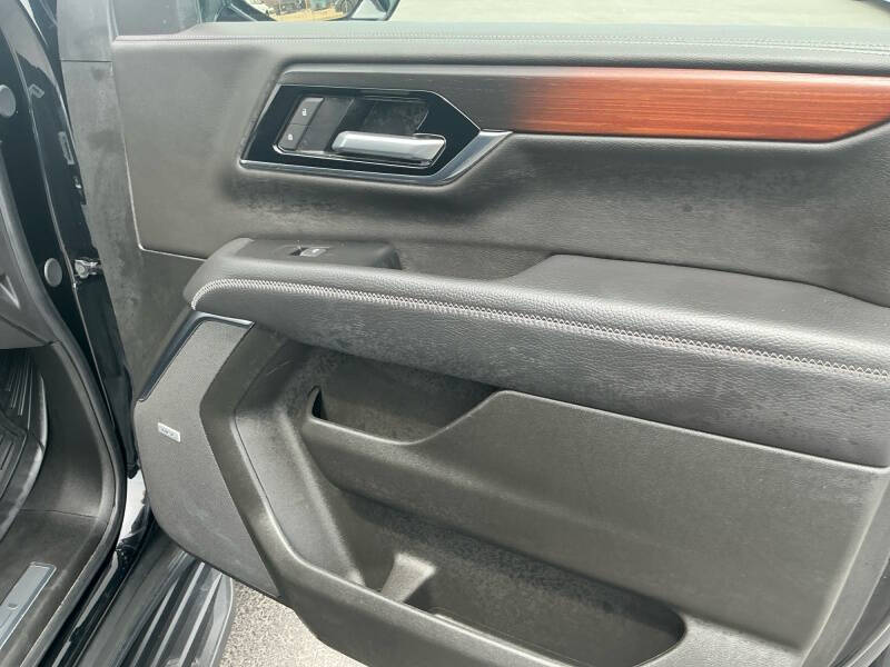 2025 GMC Yukon XL Denali