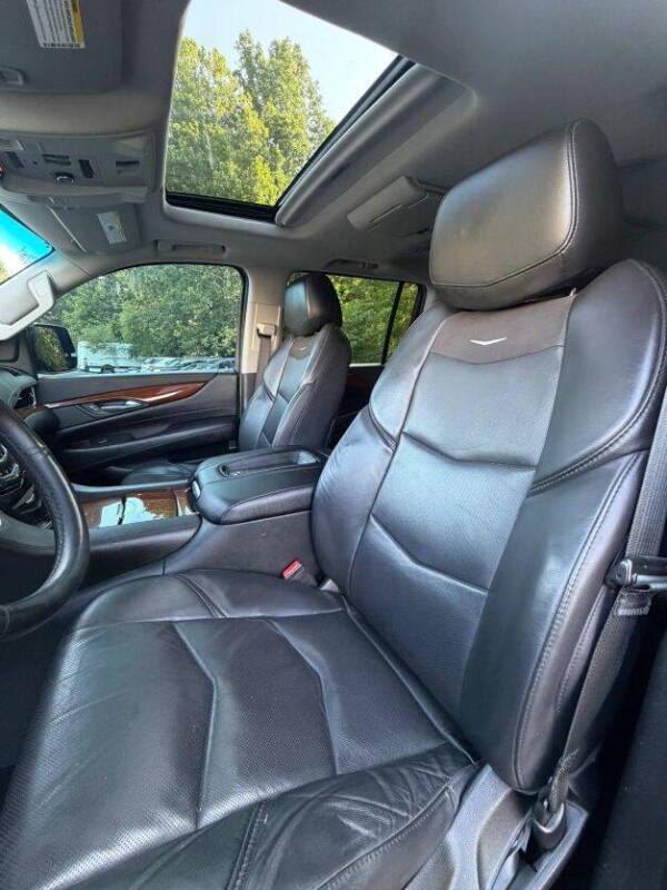 2018 Cadillac Escalade ESV Luxury