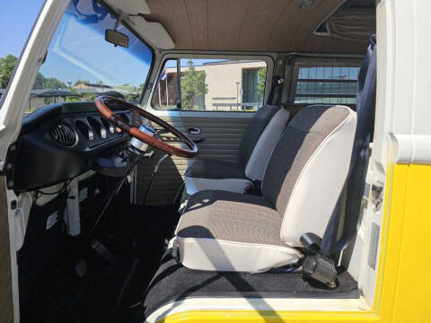 1971 Volkswagen Camper Bus