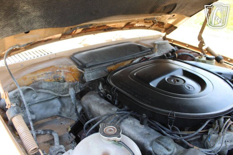 1976 Mercedes-Benz SL-Class