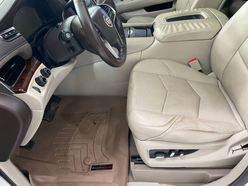 2015 Cadillac Escalade Luxury