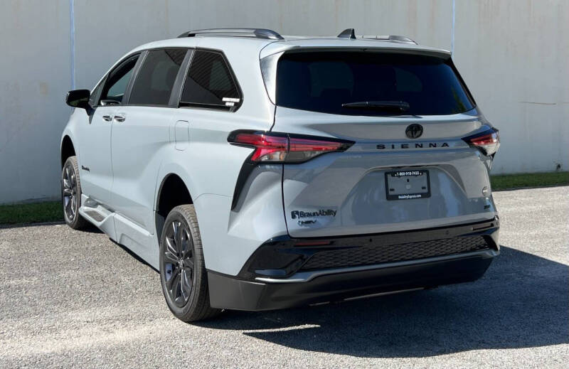 2026 Toyota Sienna XSE 7-Passenger