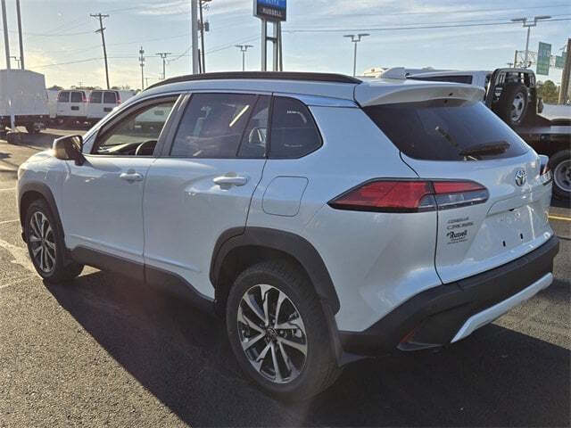 2022 Toyota Corolla Cross XLE