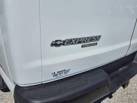 2016 Chevrolet Express LS 3500