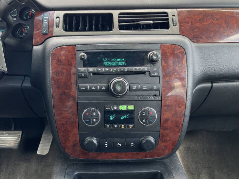 2012 Chevrolet Suburban LT