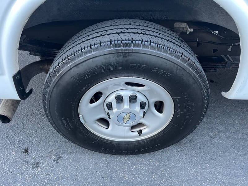 2023 Chevrolet Express LT 3500