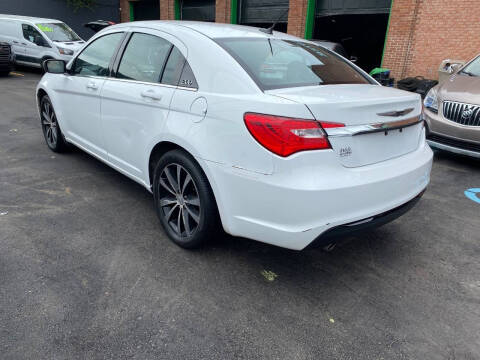 2012 Chrysler 200 S