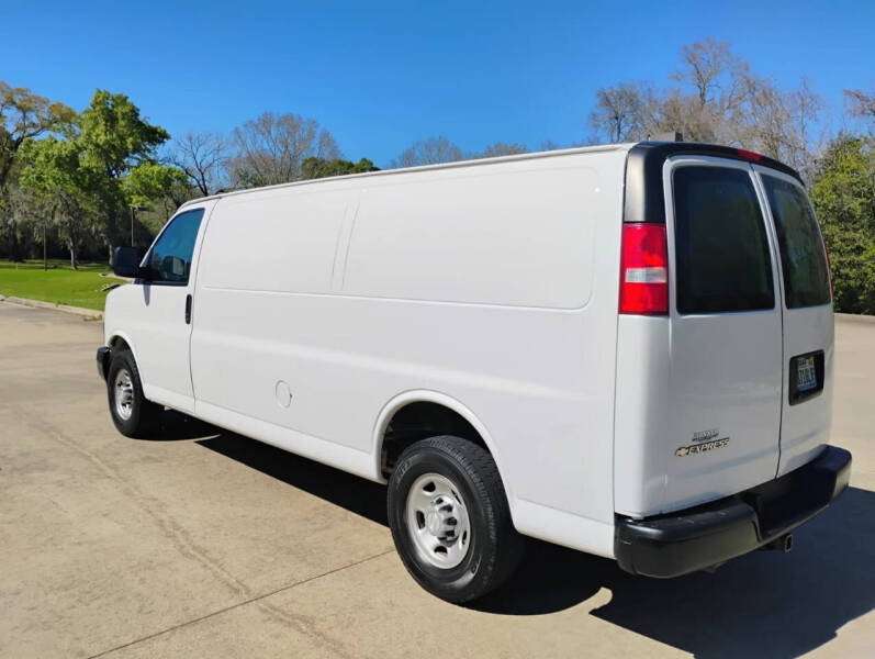 2019 Chevrolet Express 2500