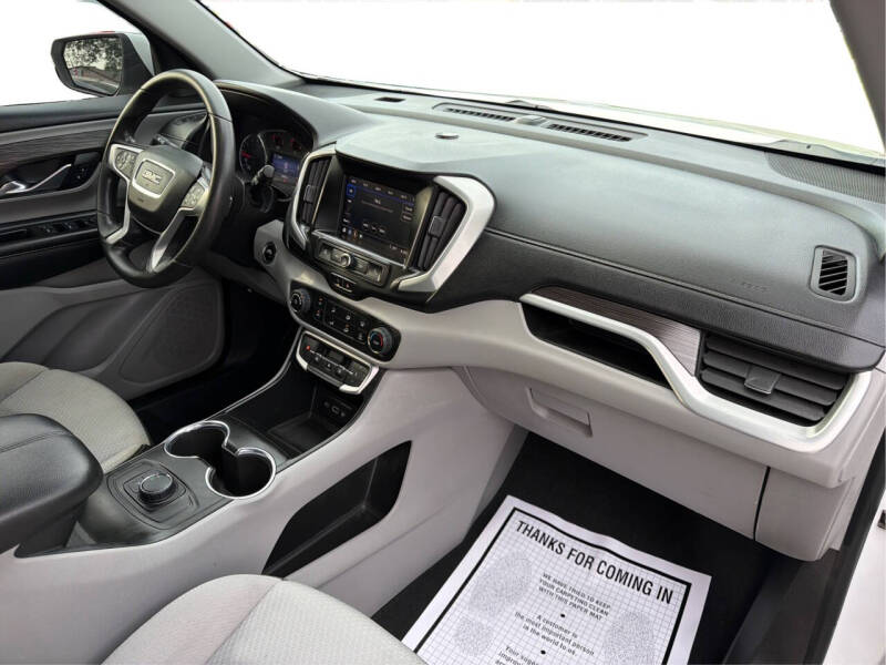 2022 GMC Terrain SLE