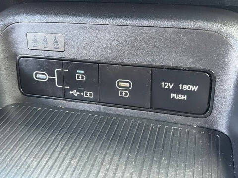 2025 Hyundai Kona SE