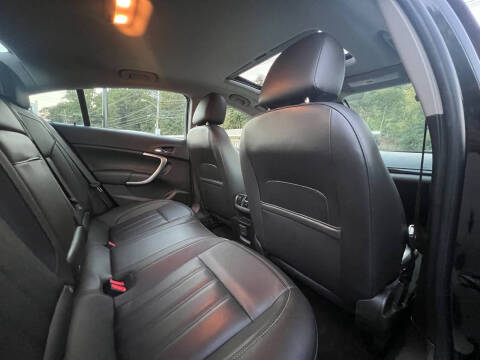 2012 Buick Regal Premium 1