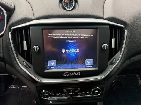 2015 Maserati Ghibli