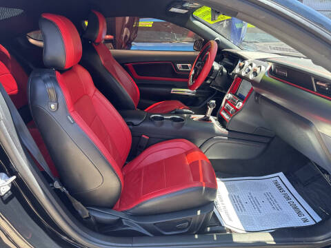 2022 Ford Mustang EcoBoost Premium
