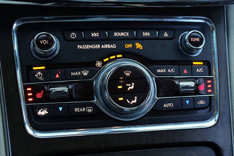 2018 Lincoln Continental Select