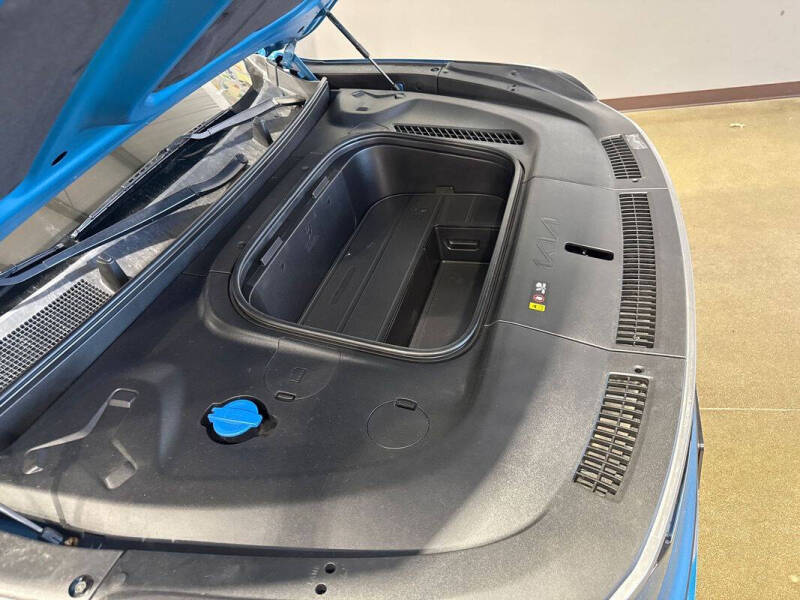 2024 Kia EV9 Land