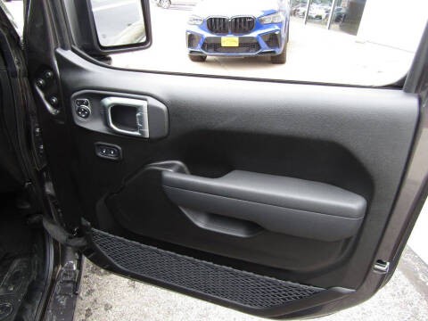 2026 Jeep Wrangler Sport RHD