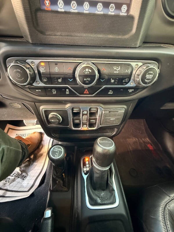 2021 Jeep Gladiator Sport S