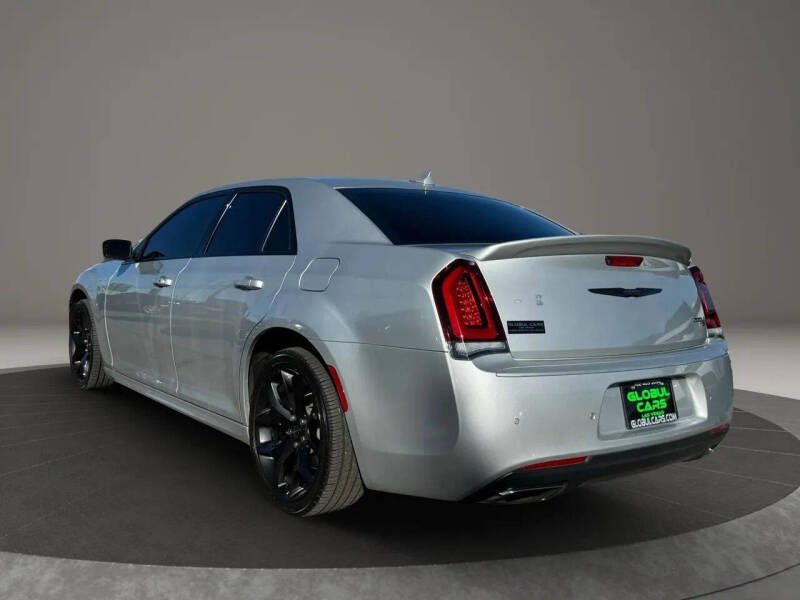 2021 Chrysler 300 S V8