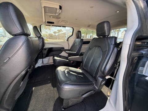 2018 Chrysler Pacifica Touring L