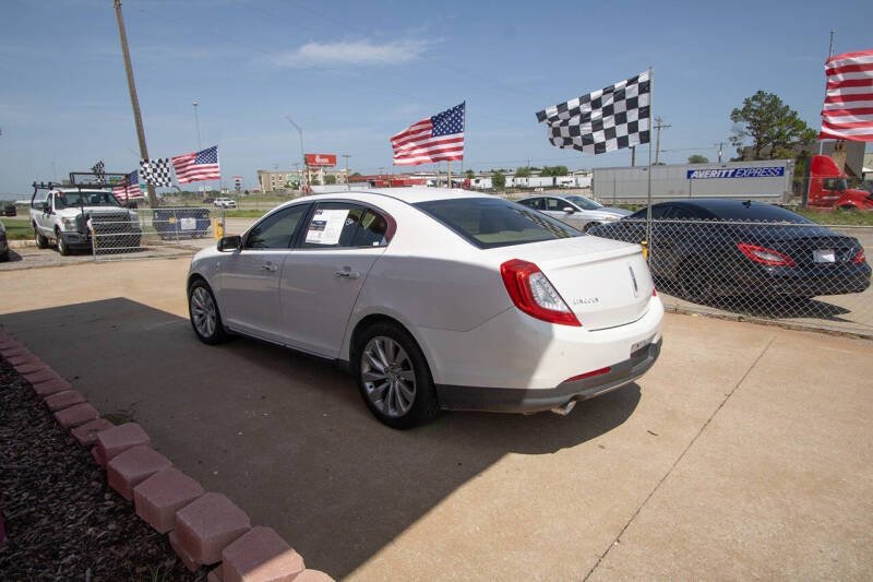 2013 Lincoln MKS