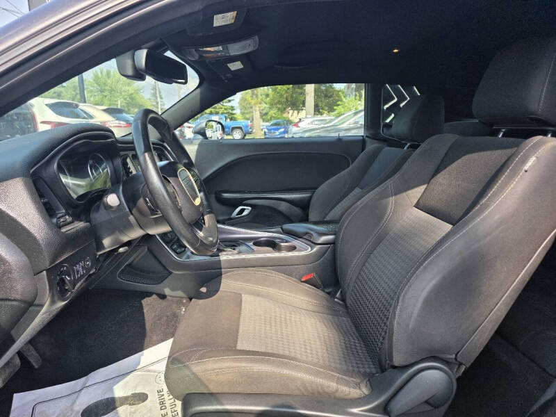2015 Dodge Challenger SXT