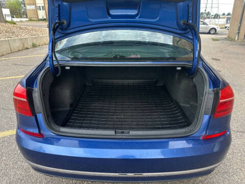 2016 Volkswagen Passat 1.8T SE