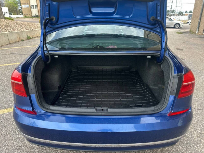2016 Volkswagen Passat 1.8T SE