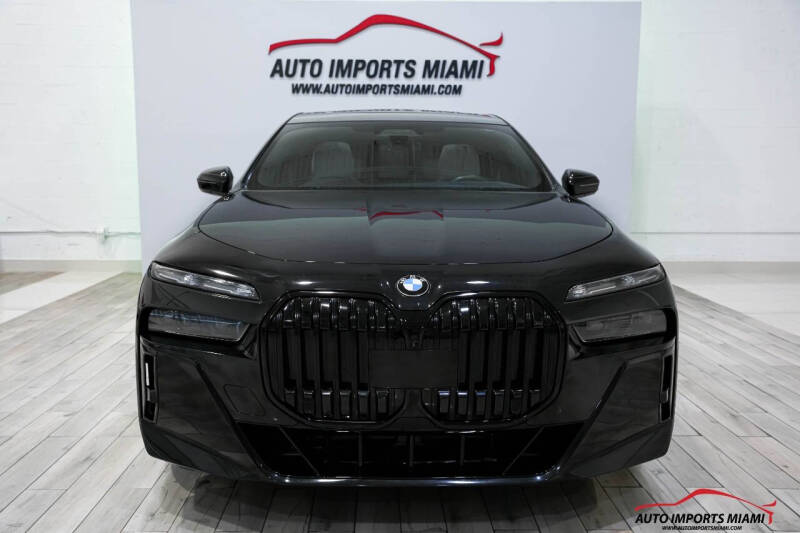 2023 BMW 7 Series 740i