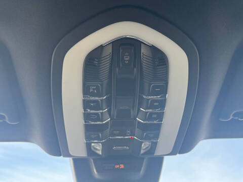 2017 Porsche Macan S