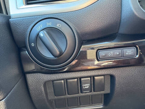 2017 Nissan Titan SV