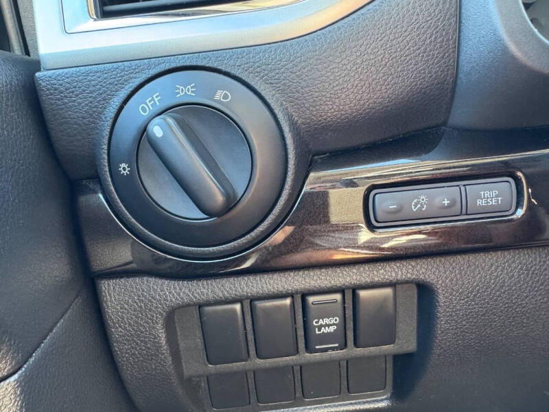 2017 Nissan Titan SV