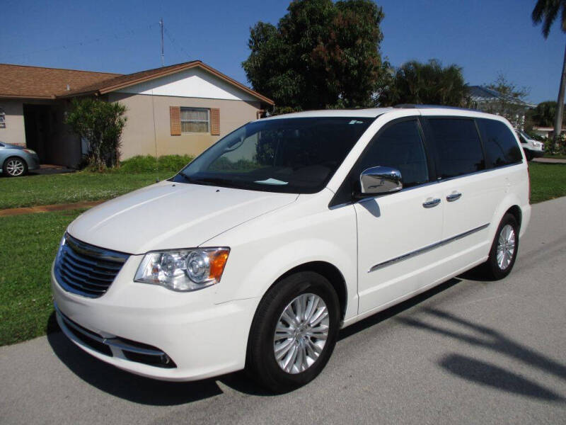 2013 Chrysler Town and Country for sale at Nice Cars Auto Sales, Inc. in Boca Raton FL