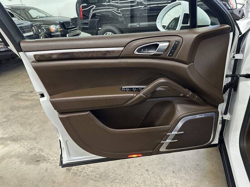 2015 Porsche Cayenne Turbo