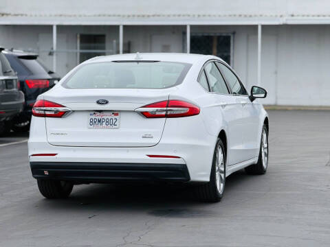 2020 Ford Fusion Hybrid SE