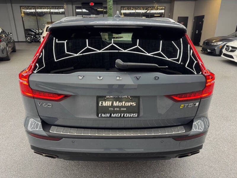2022 Volvo V60 Cross Country T5