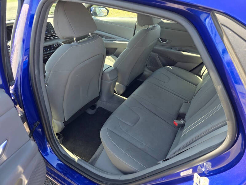 2022 Hyundai Elantra SEL