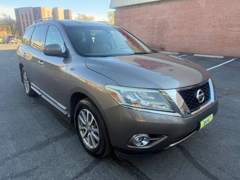 2014 Nissan Pathfinder SL