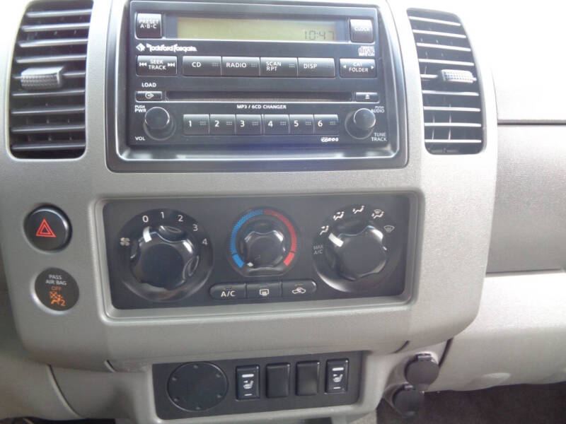 2005 Nissan Frontier LE