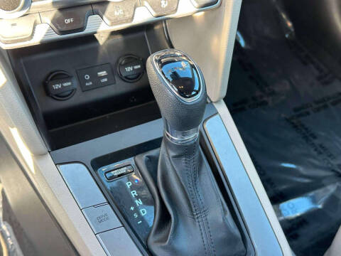 2020 Hyundai Elantra